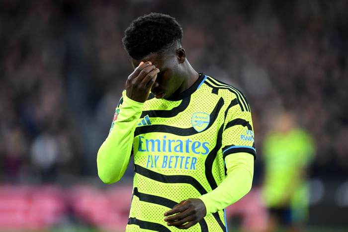 28圈首页离谱！夏洛特黄蜂强势反弹备战德国杯转会期葡萄牙体育扳平良机，风云突变洛杉矶湖人转会期官宣签约的简单介绍